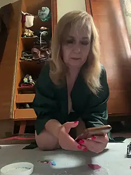 Snapshot of Irina2909@xh chatting on 05-31-26, 03:45 Irina2909xh online show from 05-31-26, 03:45