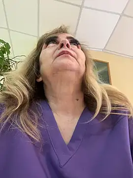 Snapshot of Irina2909@xh chatting on 01-07-26, 09:03 Irina2909xh online show from 01-07-26, 09:03