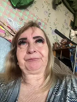 Snapshot of Irina2909@xh chatting on 01-17-26, 08:51 Irina2909xh online show from 01-17-26, 08:51