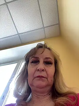 Snapshot of Irina2909@xh chatting on 05-07-26, 08:39 Irina2909xh online show from 05-07-26, 08:39