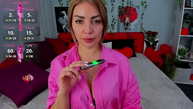 Snapshot of LunaBellucci chatting on 03-02-25, 10:58 LunaBellucci online show from 03-02-25, 10:58