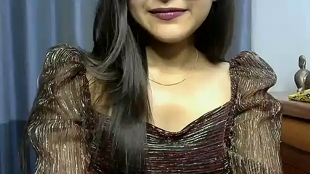 Snapshot of selen_5 chatting on 02-21-25, 07:32 selen 5 online show from 02-21-25, 07:32