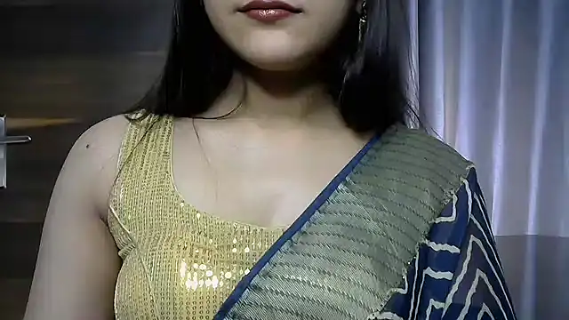 Snapshot of selen_5 chatting on 10-11-25, 06:09 selen 5 online show from 10-11-25, 06:09