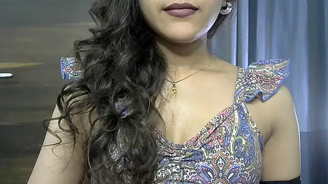 Snapshot of selen_5 chatting on 09-23-25, 06:48 selen 5 online show from 09-23-25, 06:48