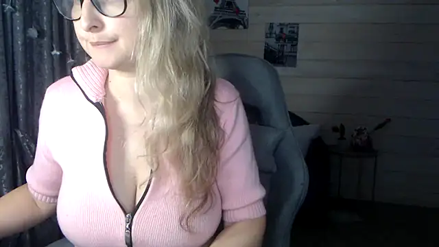 RubiLakros online show from 11-28-25, 12:05