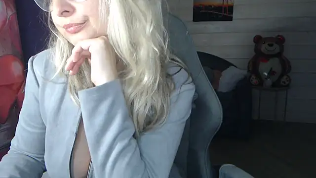 RubiLakros online show from 03-12-26, 09:52