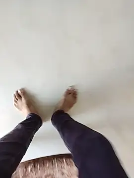 Snapshot of Big_boss_ind chatting on 11-05-25, 08:50 Big boss ind online show from 11-05-25, 08:50