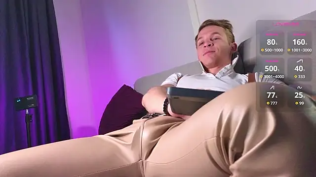 S3Xyes online show from 03-18-26, 03:53