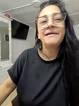 Ameliarizo online show from 02-27-26, 01:06