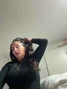 Snapshot of itsCassie chatting on 12-16-25, 08:46 itsCassie online show from 12-16-25, 08:46