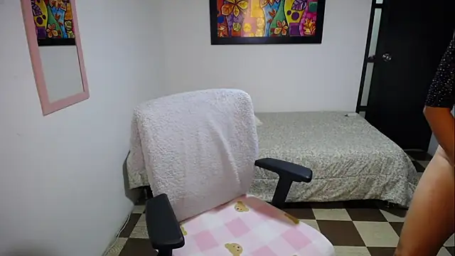 Sofi 5249  online show from 02-08-26, 01:25