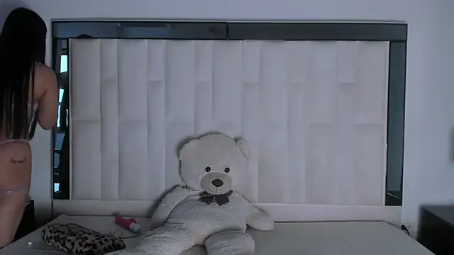 valentina fi online show from 11-26-25, 01:22