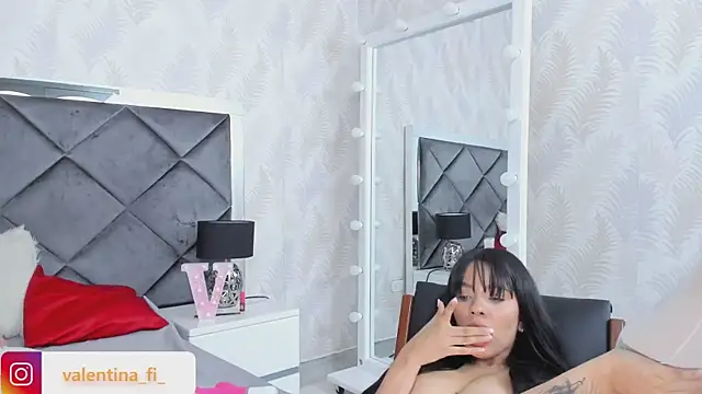 Snapshot of valentina_fi chatting on 02-28-25, 03:26 valentina fi online show from 02-28-25, 03:26