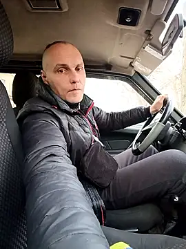 Snapshot of Sam_Colt chatting on 01-13-26, 11:03 Sam Colt online show from 01-13-26, 11:03