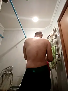 Snapshot of Sam_Colt chatting on 12-18-25, 07:35 Sam Colt online show from 12-18-25, 07:35