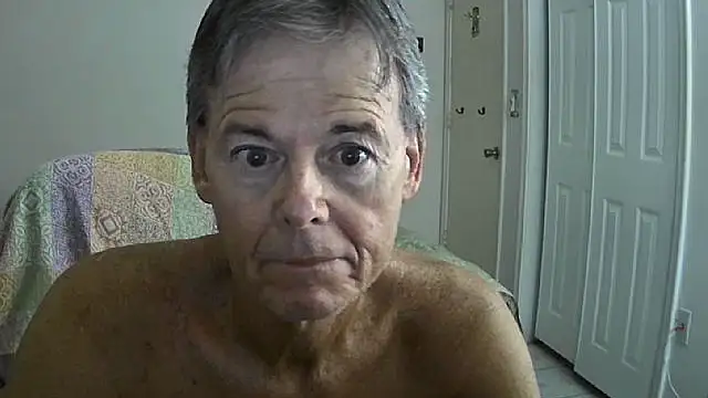 Snapshot of nakeedcowboi65 chatting on 09-29-25, 09:27 nakeedcowboi65 online show from 09-29-25, 09:27