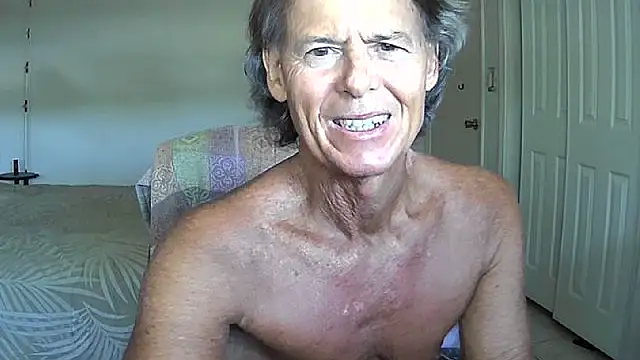 Snapshot of nakeedcowboi65 chatting on 06-11-26, 09:12 nakeedcowboi65 online show from 06-11-26, 09:12