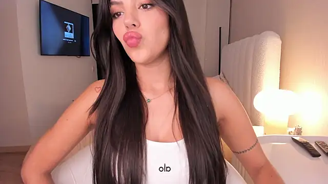 Snapshot of salome__11 chatting on 09-22-25, 01:11 salome  11 online show from 09-22-25, 01:11