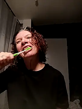 jennylovence online show from 11-03-25, 08:07