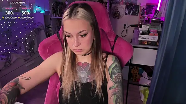 ChloeKohaku online show from 11-27-25, 05:19