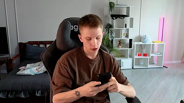 arlekincrop online show from 09-26-25, 05:25