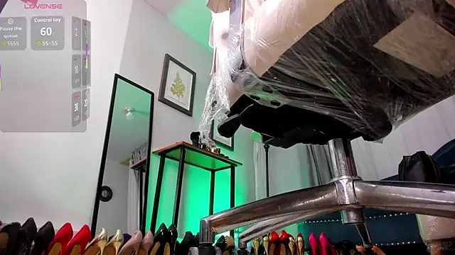 Ashley leon  online show from 10-10-25, 12:50