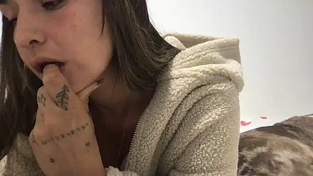 Snapshot of scarlettmaddison chatting on 11-30-25, 06:36 scarlettmaddison online show from 11-30-25, 06:36