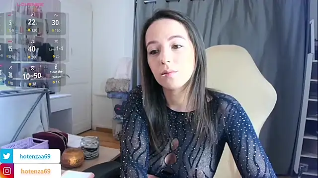 Snapshot of Hotenza69 chatting on 04-30-26, 10:00 Hotenza69 online show from 04-30-26, 10:00