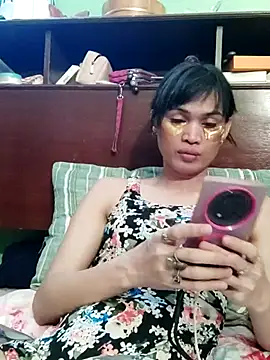 QueenSoreal online show from 07-22-26, 06:59