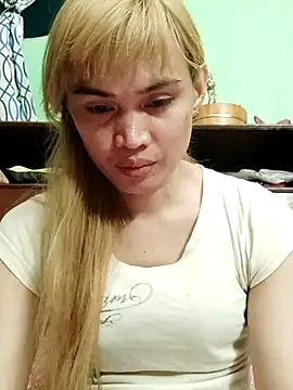 QueenSoreal online show from 06-06-26, 12:54