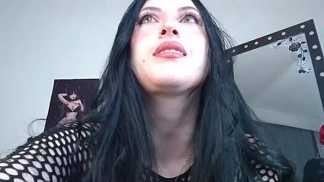 Evelyn Sheeran online show from 04-12-26, 05:00