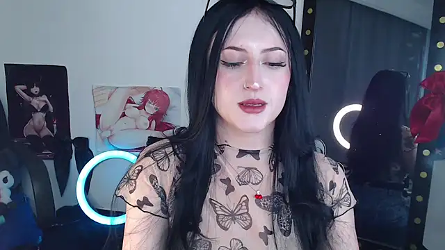 Snapshot of Evelyn_Sheeran chatting on 04-27-26, 03:15 Evelyn Sheeran online show from 04-27-26, 03:15