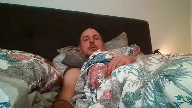 Snapshot of verylargecock chatting on 09-16-25, 09:27 verylargecock online show from 09-16-25, 09:27