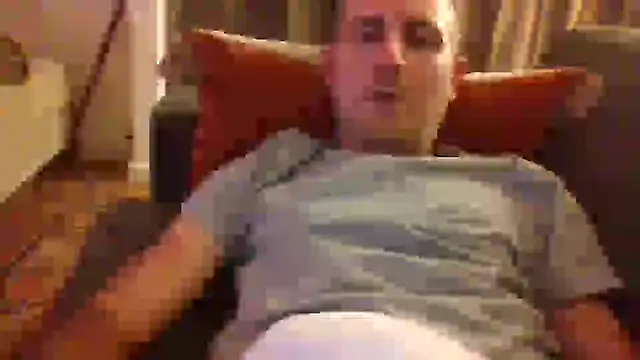 Snapshot of verylargecock chatting on 09-20-25, 10:59 verylargecock online show from 09-20-25, 10:59