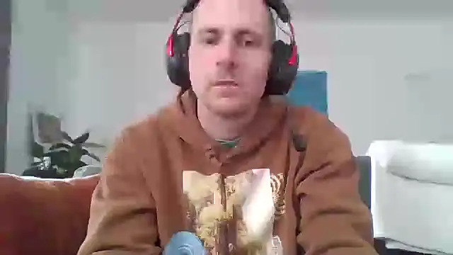 Snapshot of verylargecock chatting on 09-21-25, 11:15 verylargecock online show from 09-21-25, 11:15