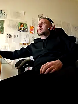 verylargecock online show from 12-16-25, 09:46