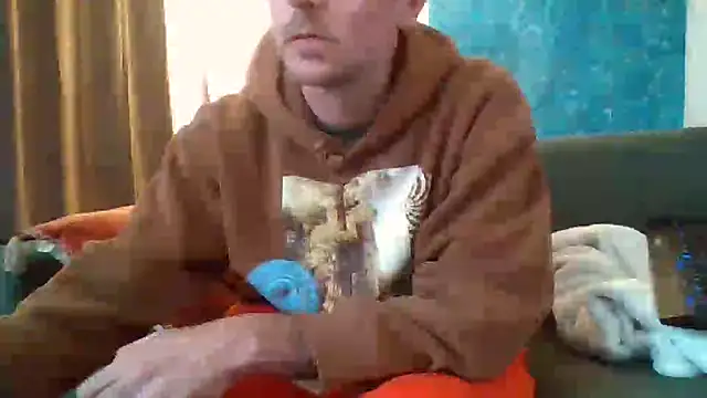 Snapshot of verylargecock chatting on 09-23-25, 03:30 verylargecock online show from 09-23-25, 03:30