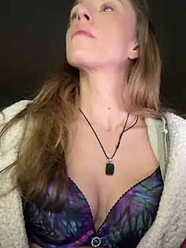 Heidi Harper online show from 01-06-25, 04:23