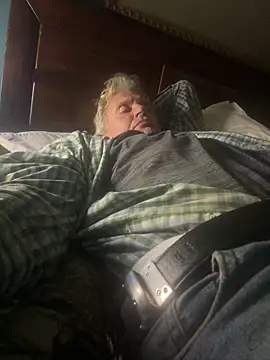 Snapshot of ruffdiamond chatting on 02-18-26, 09:17 ruffdiamond online show from 02-18-26, 09:17