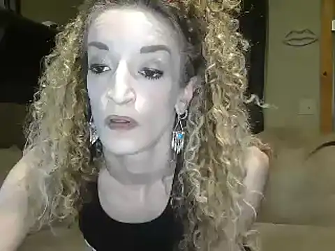 AshleyRain online show from 10-05-25, 06:20