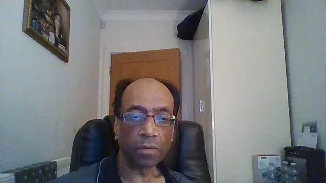 Snapshot of rauncher1 chatting on 12-02-24, 08:58 rauncher1 online show from 12-02-24, 08:58