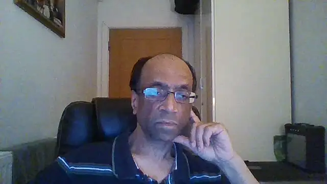 Snapshot of rauncher1 chatting on 02-20-25, 03:30 rauncher1 online show from 02-20-25, 03:30
