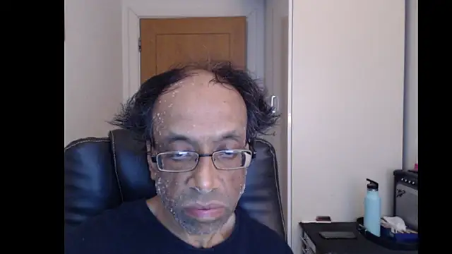 rauncher1 online show from 06-17-26, 08:14