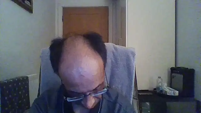 Snapshot of rauncher1 chatting on 09-25-25, 11:00 rauncher1 online show from 09-25-25, 11:00