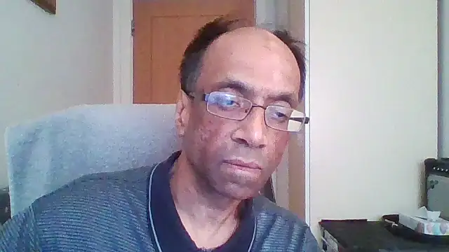 Snapshot of rauncher1 chatting on 10-16-25, 12:13 rauncher1 online show from 10-16-25, 12:13