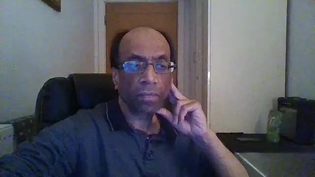 Snapshot of rauncher1 chatting on 02-10-25, 11:55 rauncher1 online show from 02-10-25, 11:55