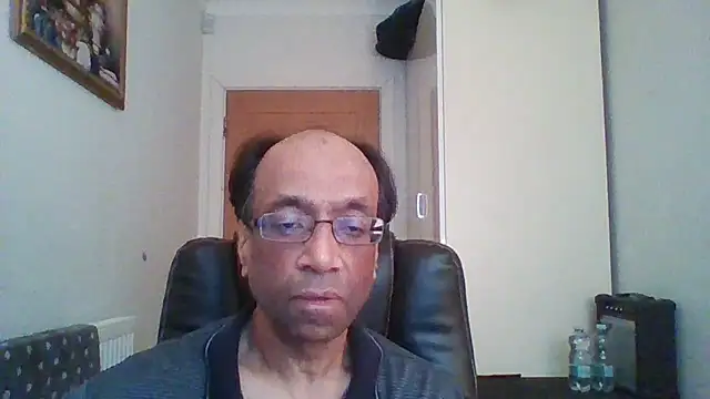 Snapshot of rauncher1 chatting on 02-14-25, 10:17 rauncher1 online show from 02-14-25, 10:17