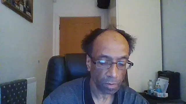 rauncher1 online show from 11-19-25, 10:37