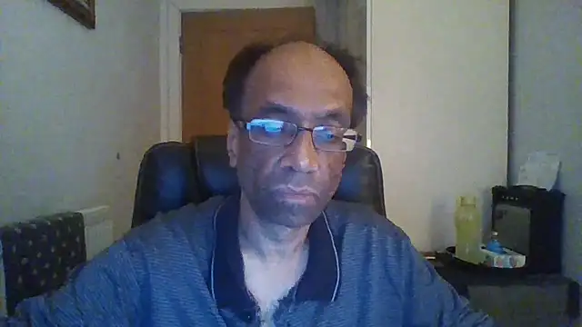 rauncher1 online show from 11-22-25, 01:37