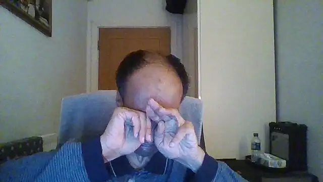 Snapshot of rauncher1 chatting on 09-30-25, 11:11 rauncher1 online show from 09-30-25, 11:11